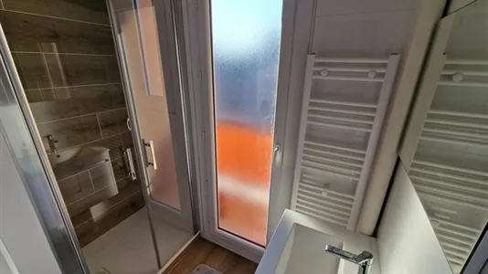 Rooms in Lyon - photo 4