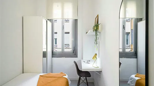 Rooms in Madrid Centro - photo 4