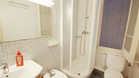 Rooms in Barcelona Eixample - photo 6