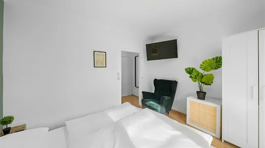 Apartments in Wien Neubau - photo 10