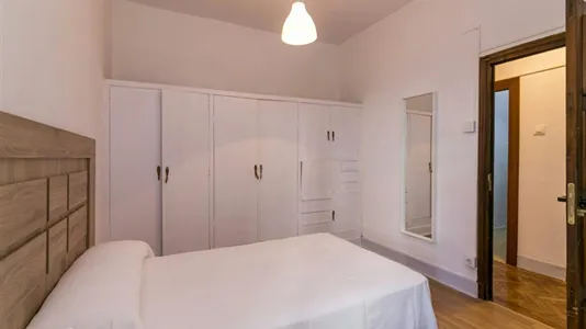 Rooms in Oviedo - photo 7