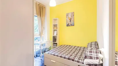 Room for rent in Milano Zona 6 - Barona, Lorenteggio, Milan