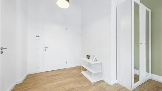 Apartments in Location is not specified - photo 8