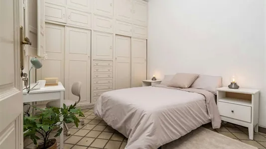 Rooms in Barcelona Ciutat Vella - photo 1
