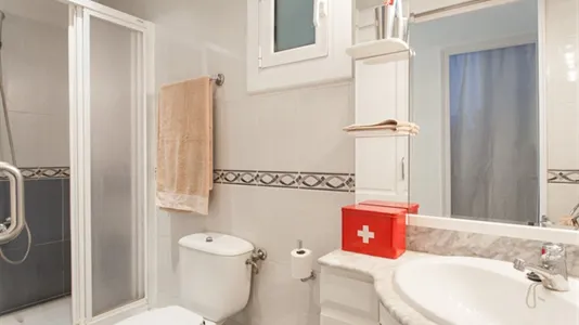 Rooms in Barcelona Eixample - photo 5