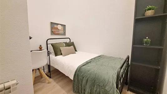 Rooms in Madrid Centro - photo 4