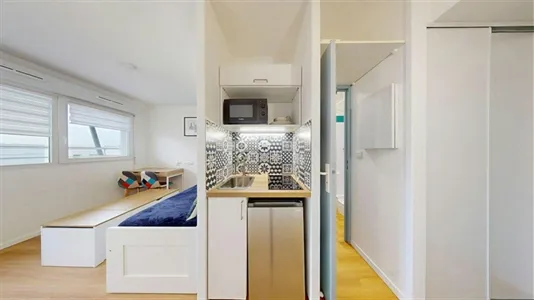 Apartments in Lyon - photo 5