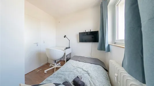 Rooms in Frankfurt Mitte-Nord - photo 2