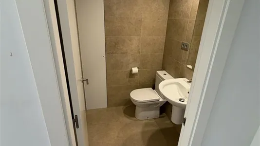 Rooms in Sabadell - photo 5