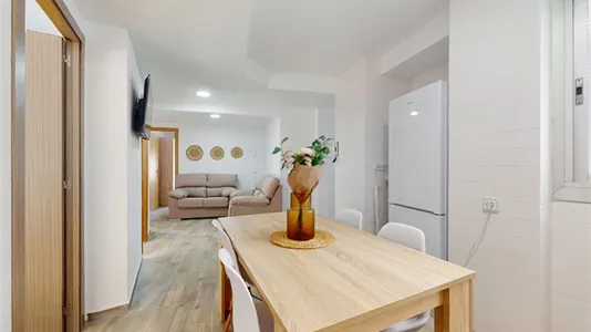 Rooms in Burjassot - photo 4