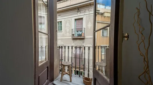 Rooms in Barcelona Ciutat Vella - photo 3