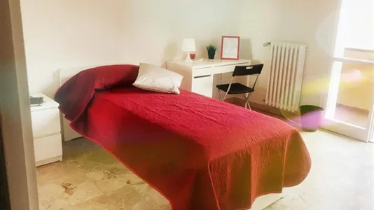 Rooms in Florence - photo 9