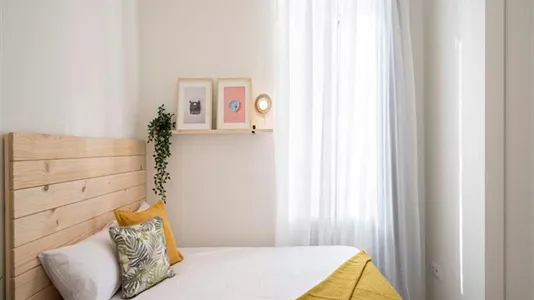 Rooms in Madrid Chamberí - photo 2