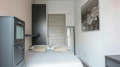 Room for rent in Milano Zona 1 - Centro storico, Milan
