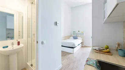 Room for rent in Alcalá de Henares, Comunidad de Madrid