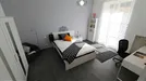 Room for rent, Turin, Piemonte, &lt;span class=&quot;blurred street&quot; onclick=&quot;ProcessAdRequest(14029600)&quot;&gt;&lt;span class=&quot;hint&quot;&gt;See streetname&lt;/span&gt;[xxxxxxxxxxxxx]&lt;/span&gt;
