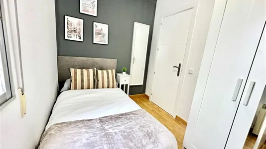Rooms in Madrid Retiro - photo 1