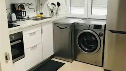 Rooms in Santander - photo 3