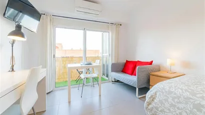 Room for rent in la Fontsanta, Comunidad Valenciana