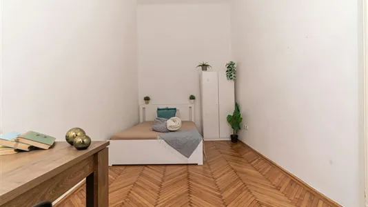Rooms in Budapest Terézváros - photo 1