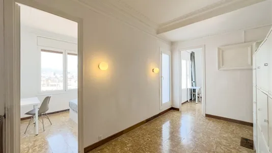 Rooms in Barcelona Ciutat Vella - photo 7