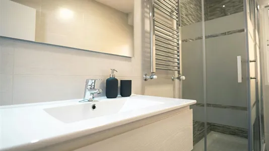 Rooms in Madrid Chamartín - photo 10