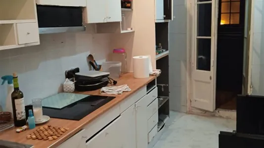 Rooms in Barcelona Ciutat Vella - photo 10