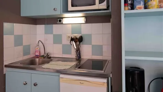 Apartments in Lyon - photo 5