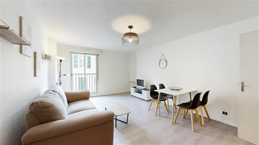 Apartments in Pau - photo 3