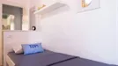 Room for rent, Pavia, Lombardia, &lt;span class=&quot;blurred street&quot; onclick=&quot;ProcessAdRequest(14359152)&quot;&gt;&lt;span class=&quot;hint&quot;&gt;See streetname&lt;/span&gt;[xxxxxxxxxxxxx]&lt;/span&gt;