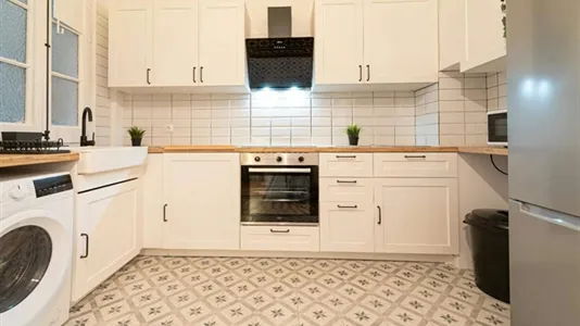 Rooms in Barcelona Eixample - photo 9