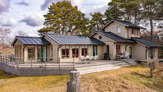 Houses in Knivsta - photo 2