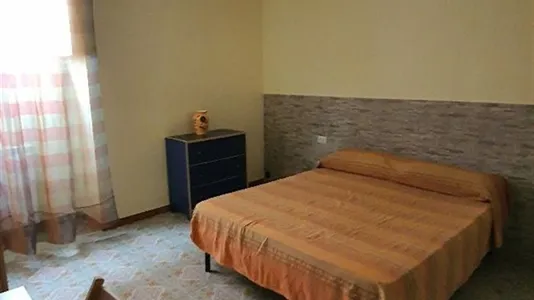 Apartments in Roma Municipio VII – Appio-Latino/Tuscolano/Cinecittà - photo 4