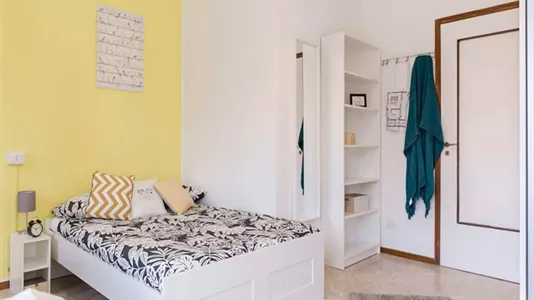 Rooms in Buccinasco - photo 2