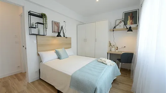 Rooms in Bilbao - photo 4