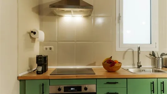 Rooms in Barcelona Ciutat Vella - photo 6