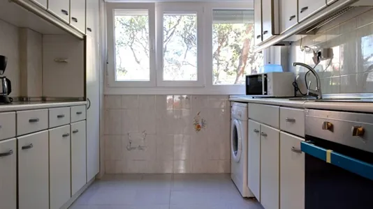 Rooms in Zaragoza - photo 4