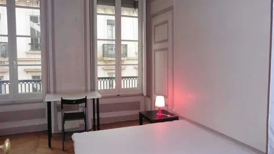 Rooms in Lyon - photo 2