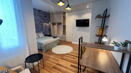 Rooms in Bilbao - photo 7