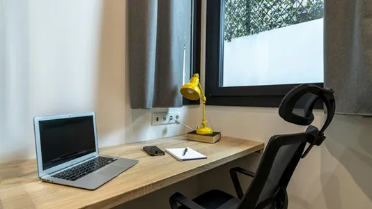 Rooms in el Camí de Vera - photo 8