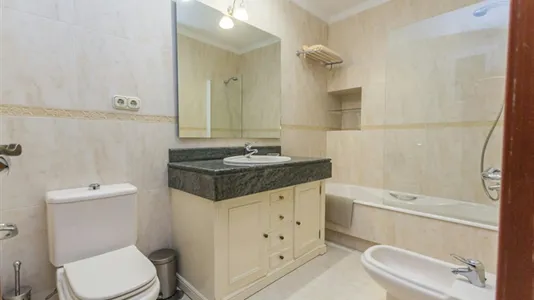 Rooms in Málaga - photo 4