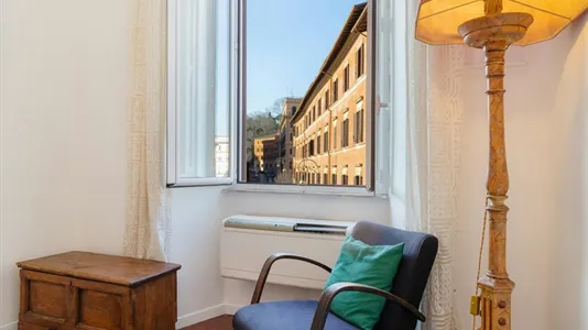 Apartments in Roma Municipio I – Centro Storico - photo 6