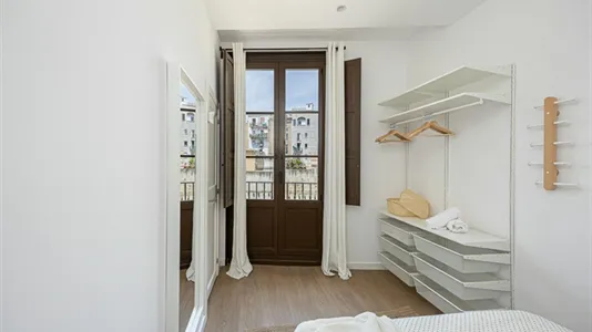 Apartments in Barcelona Ciutat Vella - photo 9