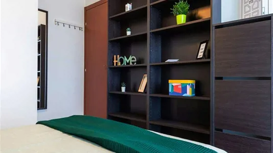 Rooms in Milano Zona 5 - Vigentino, Chiaravalle, Gratosoglio - photo 3