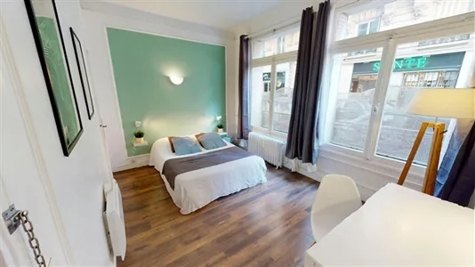 Rooms in Paris 16éme arrondissement (North) - photo 3