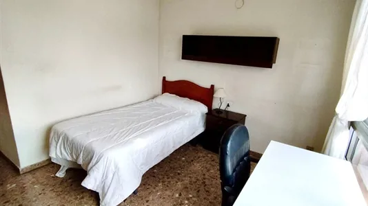 Rooms in Castellón de la Plana/Castelló de la Plana - photo 2