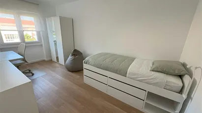 Room for rent in Amadora, Lisbon (region)