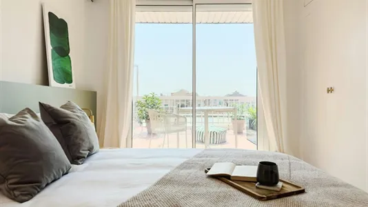 Rooms in Barcelona Eixample - photo 4