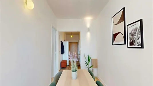 Rooms in Paris 8ème arrondissement - photo 9