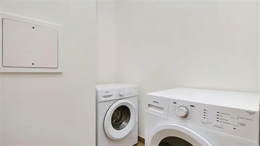 Rooms in Paris 19ème arrondissement - photo 9